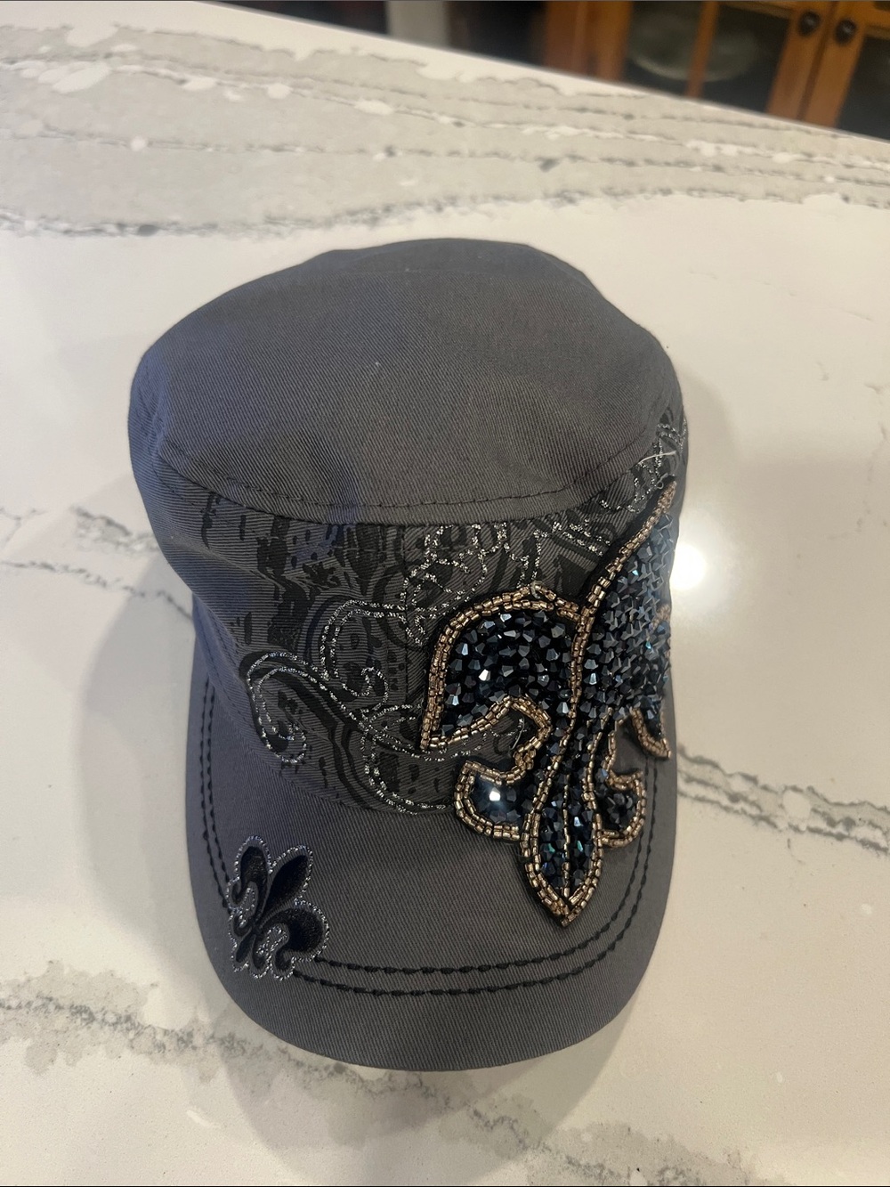 KBETHOS Gray Women's Cap with Beaded Fleur-de-Lis